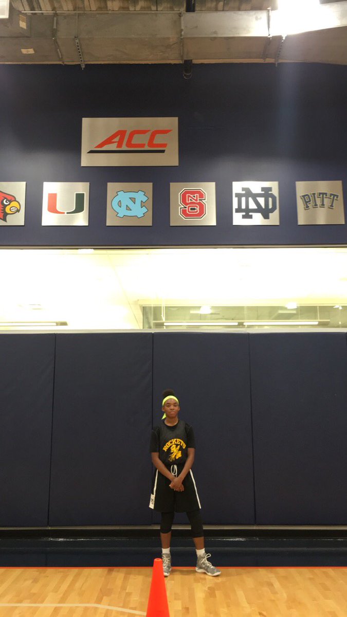 4karon_'s tweet photo. I was hungry today #rocketalumni #uva #acc https://t.co/O06eic4GUd