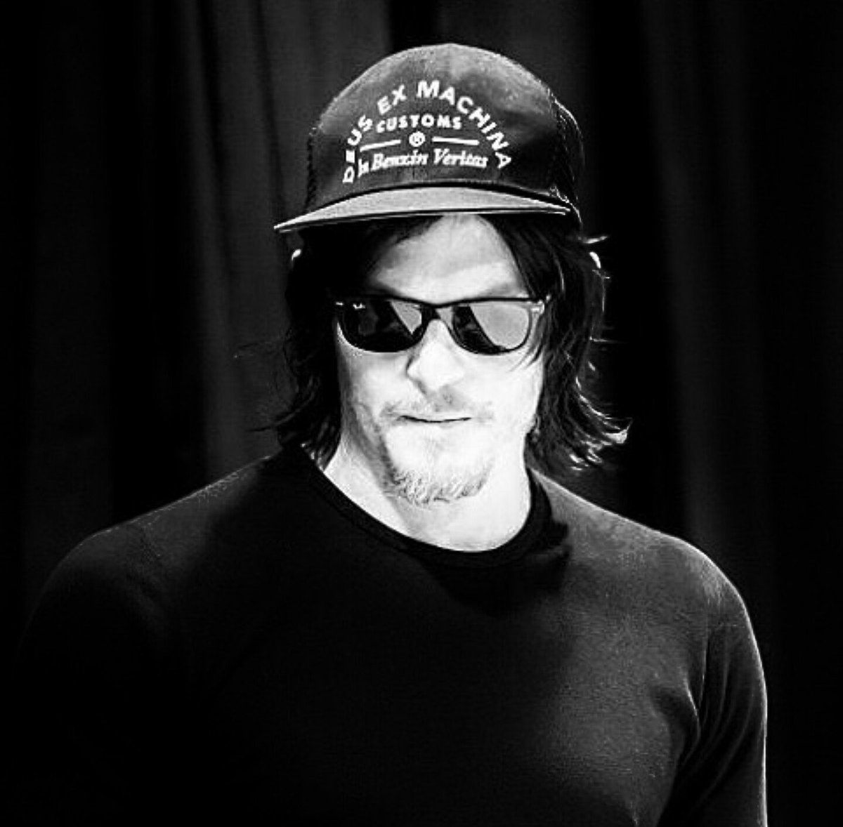 leedus1227's tweet photo. @Let72Lobo @Jennaswan1 @wwwbigbaldhead @Tara_Jenson @65bluemustang @JunkieTWD @arae_TWD @NormansCat #RandomReedus❤❤ https://t.co/1tadBHAI8m