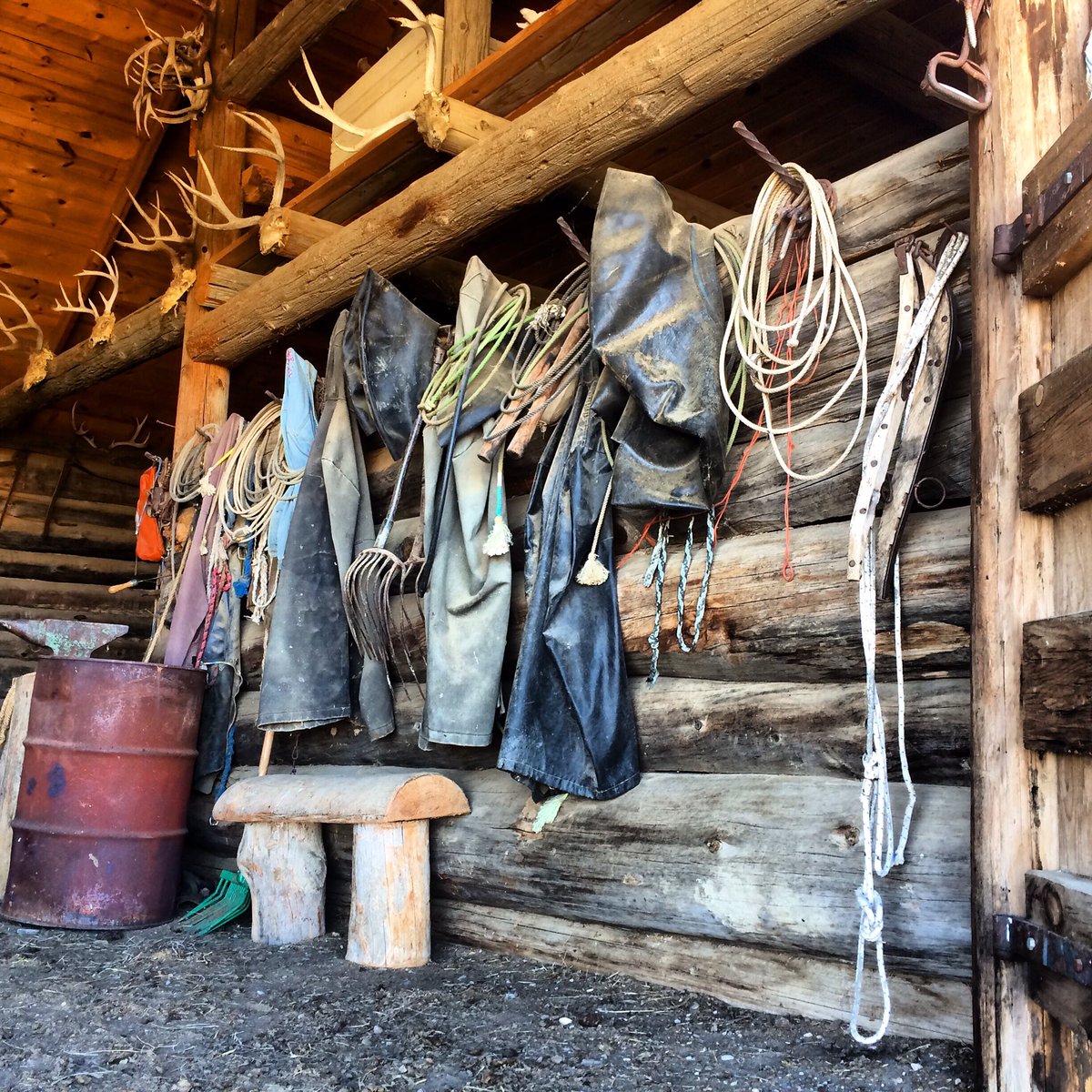 JenRoytz's tweet photo. #GateToGreat in South Dakota. Heaven on earth. https://t.co/adJxfBhJSQ