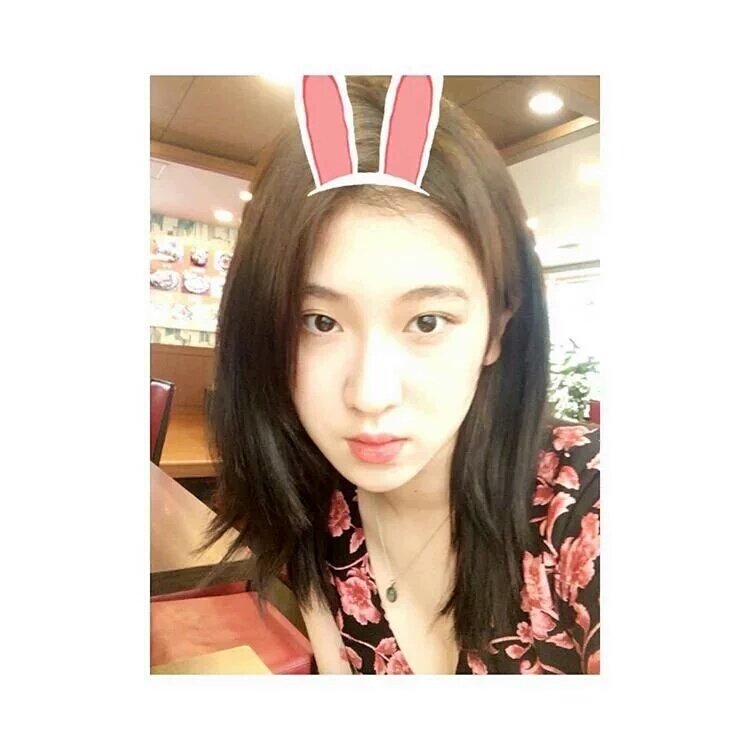 yerinebaek's tweet photo. 축하해주시는 모든 말들, 고맙습니다! 좋은 하루 보내요오오 우리🐚 https://t.co/3HhBmPiLNU