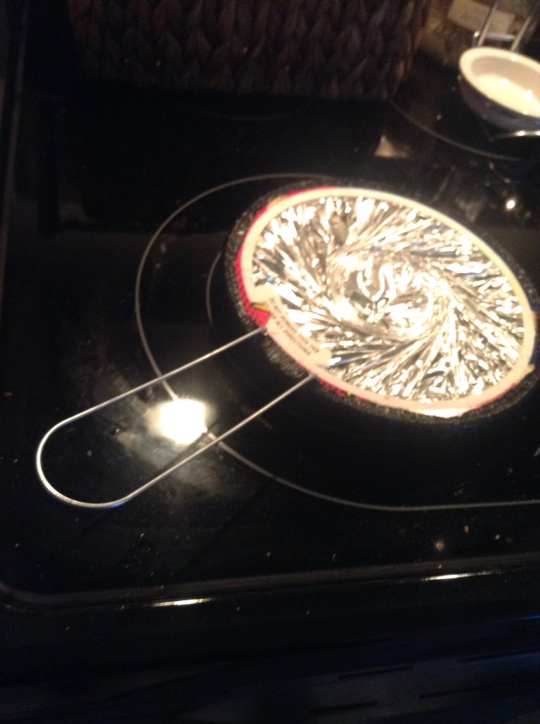 seth_life's tweet photo. Making popcorn the old fashioned way #blessed #retro #theoldendaysarein #poppin #cornin #cornfordays https://t.co/QP23PWuyQb