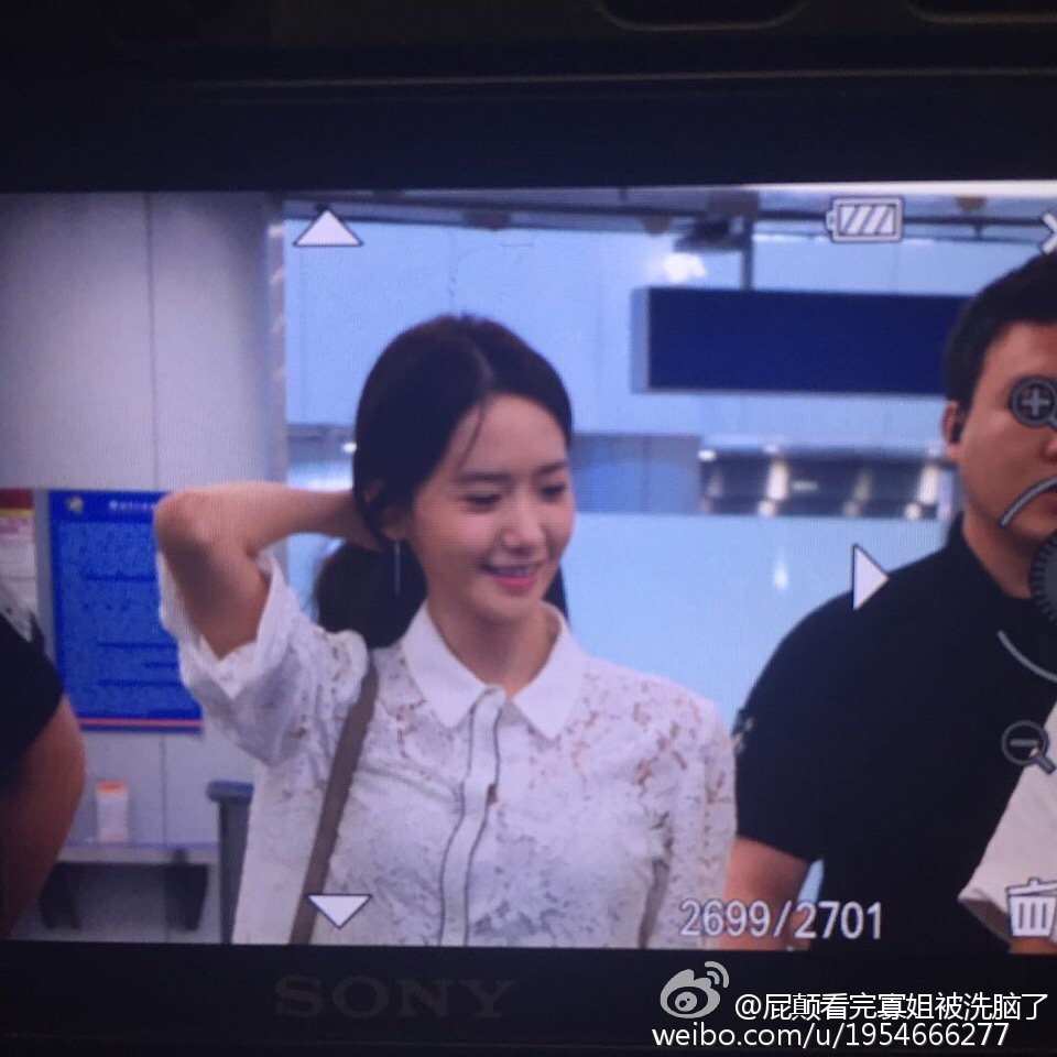 [PIC][26-06-2016]YoonA trở về Hàn Quốc vào chiều nay Cl2c51AUYAAi5-o