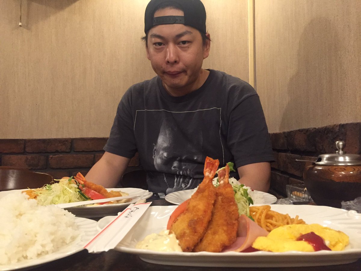 DJ_Kem's tweet photo. NYランチ&@DJKAJI_OKYM
#FLAMINGO_
#pgp_
#DJ_KAJI
#竜巻一家 https://t.co/ojqqo3Pw9j