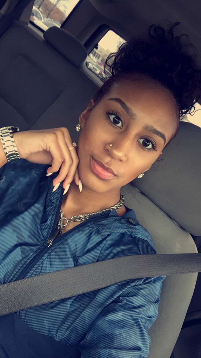 iam_marissa's tweet photo. #MemphisGirlsBreakTheInternet 😛 https://t.co/dssFxYoMgd