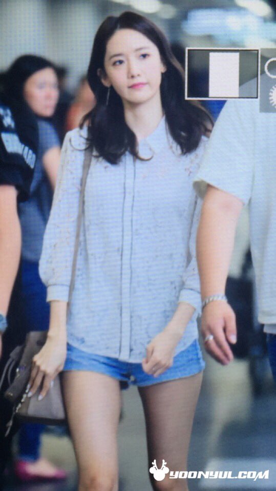 [PIC][26-06-2016]YoonA trở về Hàn Quốc vào chiều nay Cl2esrWVEAApuTi