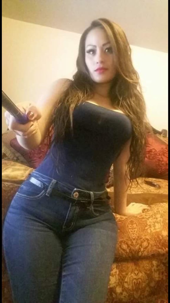 Cheyenne2Ak's tweet photo. Quien quiere las de ella?:3 https://t.co/5AoNNF9pSl