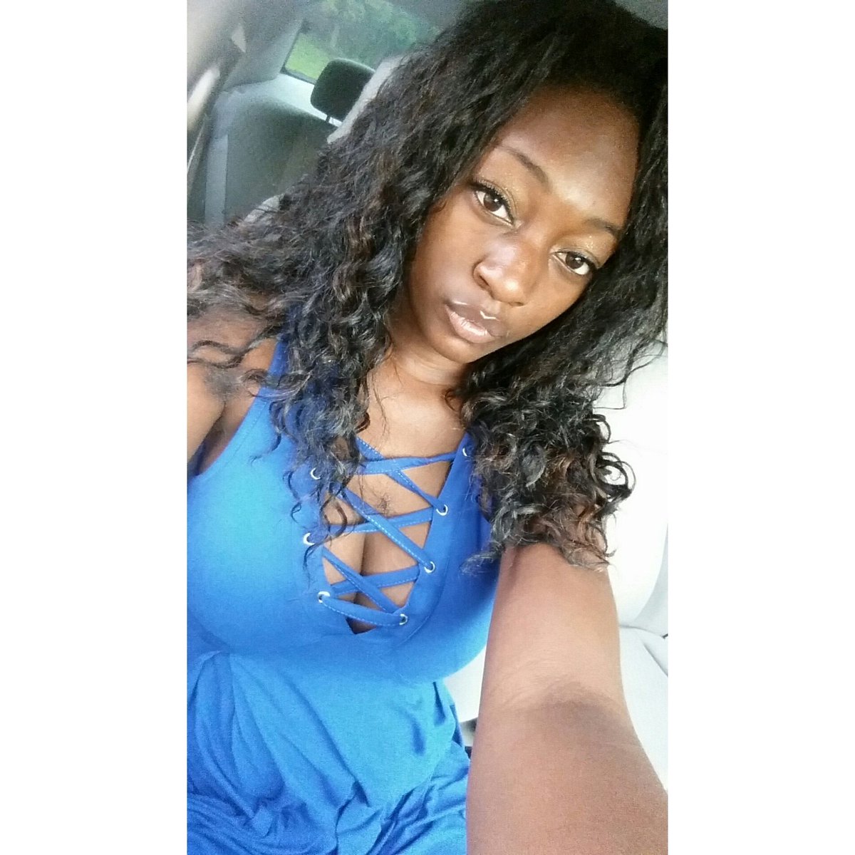 __Taylor_Made__'s tweet photo. #MemphisGirlsBreakTheInternet 😊😘 With A Little Chocolate Too 😍❤🍫 https://t.co/QET2mdR67o