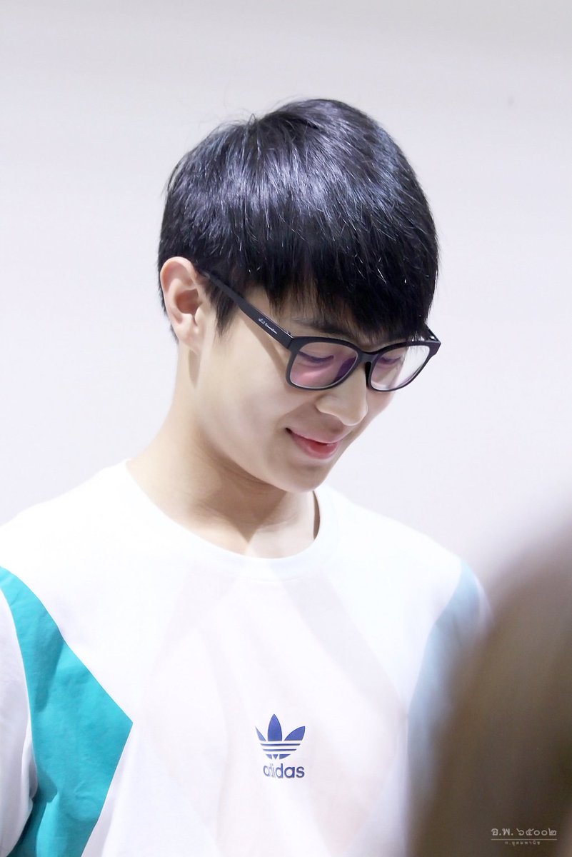 txoxnxg's tweet photo. [♡] เธอทำให้เพลงที่เคยแค่ฟังผ่านมีความหมายอีกครั้ง และรอยยิ้มของเธอนั้นไม่��าจจะหาได้จากใคร~💓
#BoomKrittapak https://t.co/MjCBmIuz6O