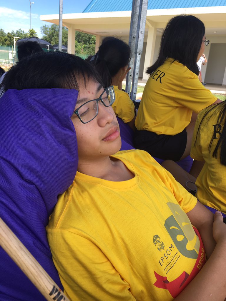dearECiM's tweet photo. It's been too much for some at @propertECiM #goodtired #EpsomEdge #musicfest #camping #finale #beyondboarding https://t.co/tpS9tGLjYv