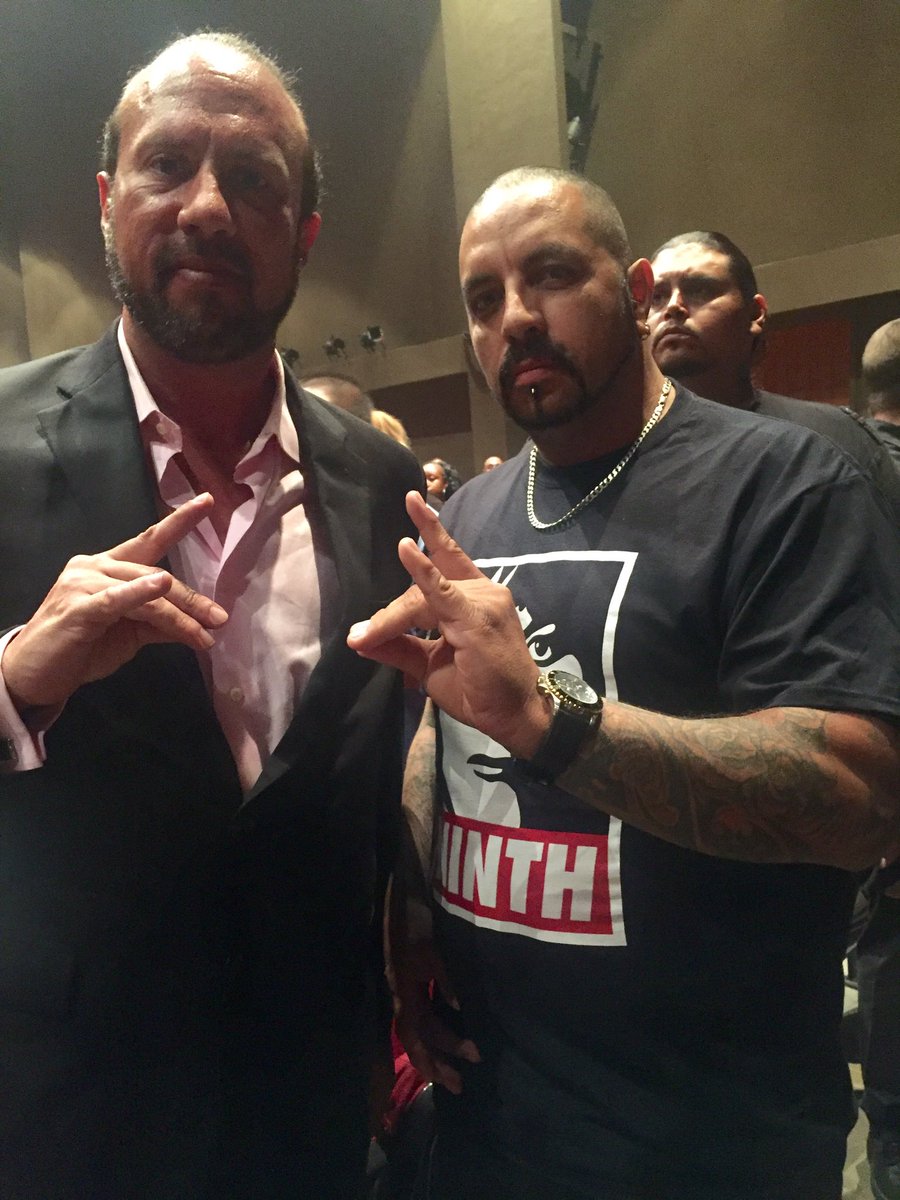 KALMADO87's tweet photo. Great meeting you again @TheRealXPac Back Since The Royal Rumble In Arizona ,Thanks For The Photo Op #ChynaMemorial https://t.co/wSQ5swWw5o