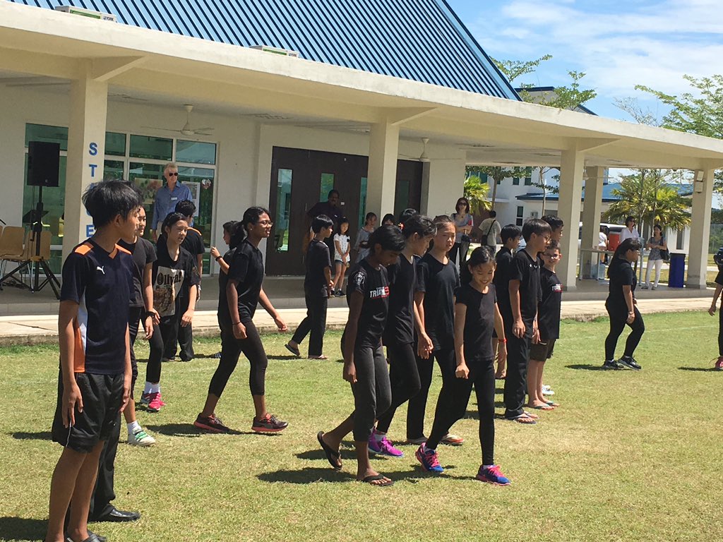 dearECiM's tweet photo. Year7 #dramaperformance  #EpsomEdge #ShakespeareSunday #Alltheworldsastage #finale https://t.co/g0fUx4HFKQ