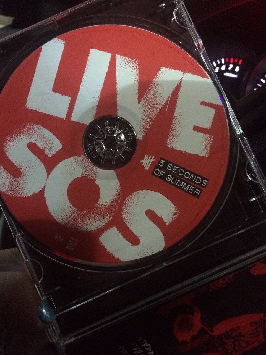 _dhearts's tweet image. Forever one of my favorite albums to jam to. 5SOS &amp;gt;  #LIVESOS