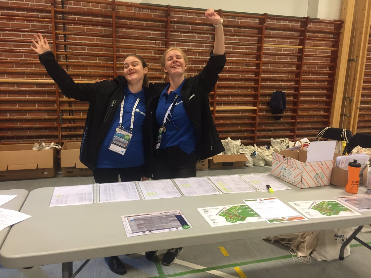 cei2016dk's tweet photo. Our young guides can't wait to check you in! #cei2016dk https://t.co/RTFYj6iWrY