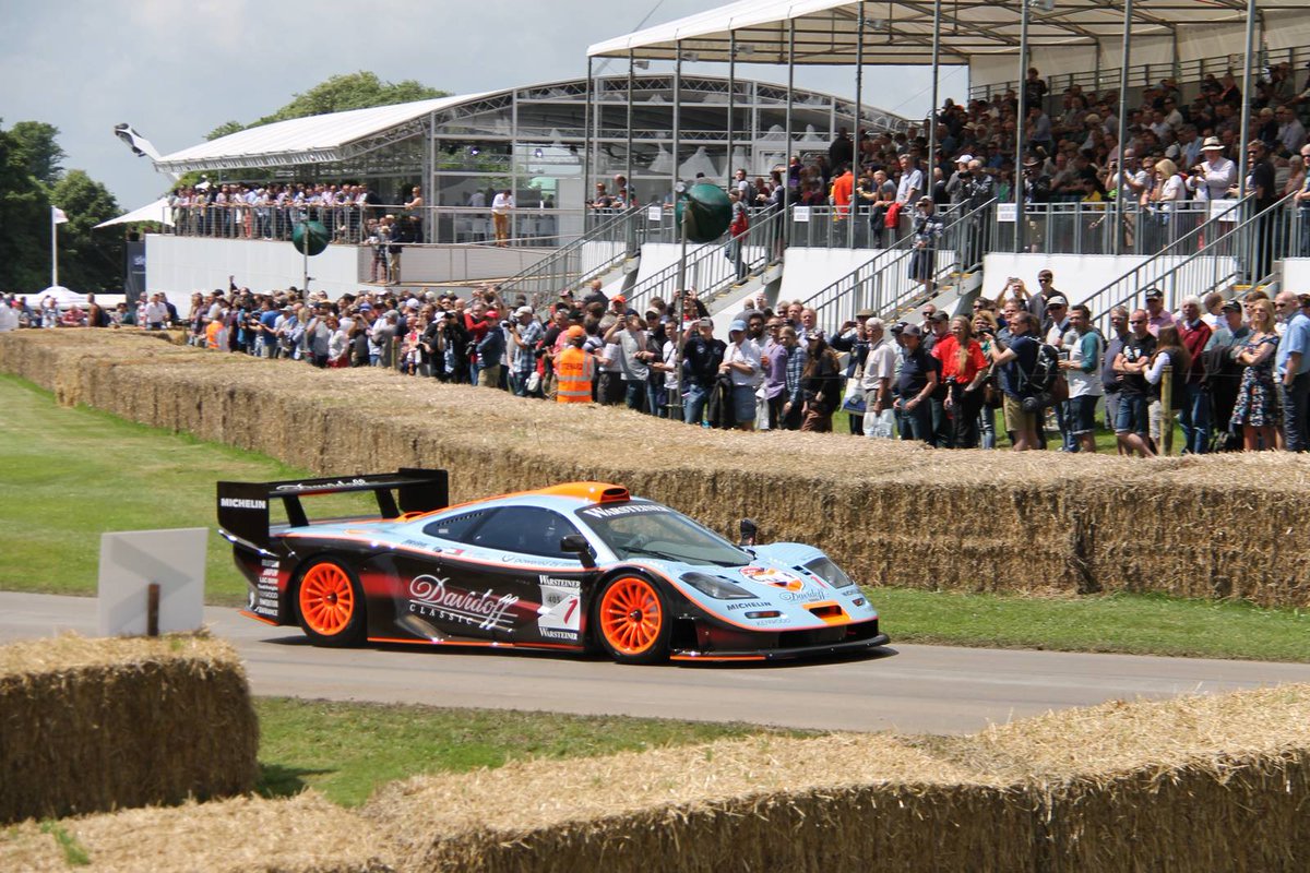 Earlsimxx's tweet image. Chassis #28R LongTail and #12R GTR (road legal). #GoodwoodFOS