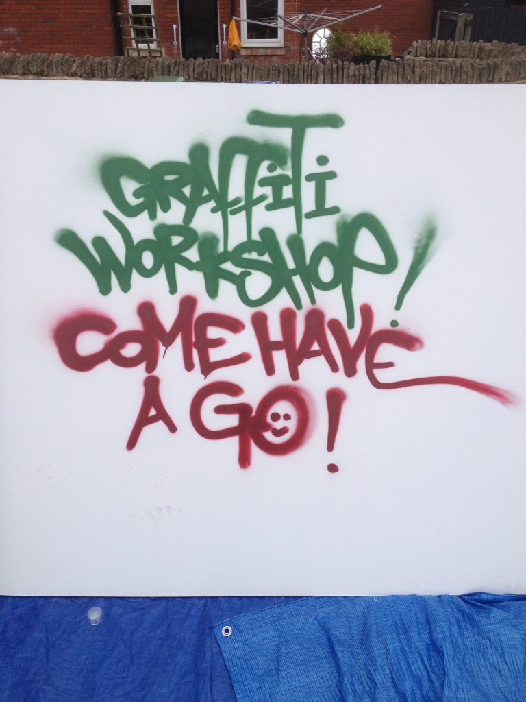 BlueSkyTakeover's tweet photo. Join @gagegraphics now for graffiti art! #blueskyfestival #blueskytakeover https://t.co/2DgWeqhowh