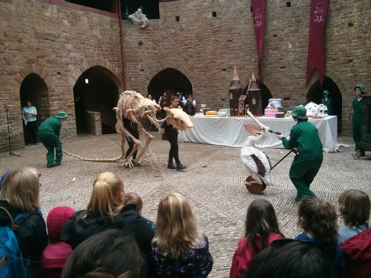 puppetsoup's tweet photo. Well done to the students of @RWCMD Fantastic morning of #puppetry in the Castle ! https://t.co/O5DOMuJIvj