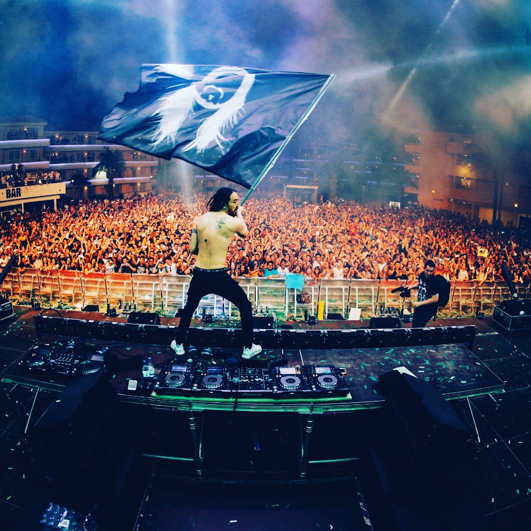 🌎🌍🌏 https://t.co/vURYxvxrqP