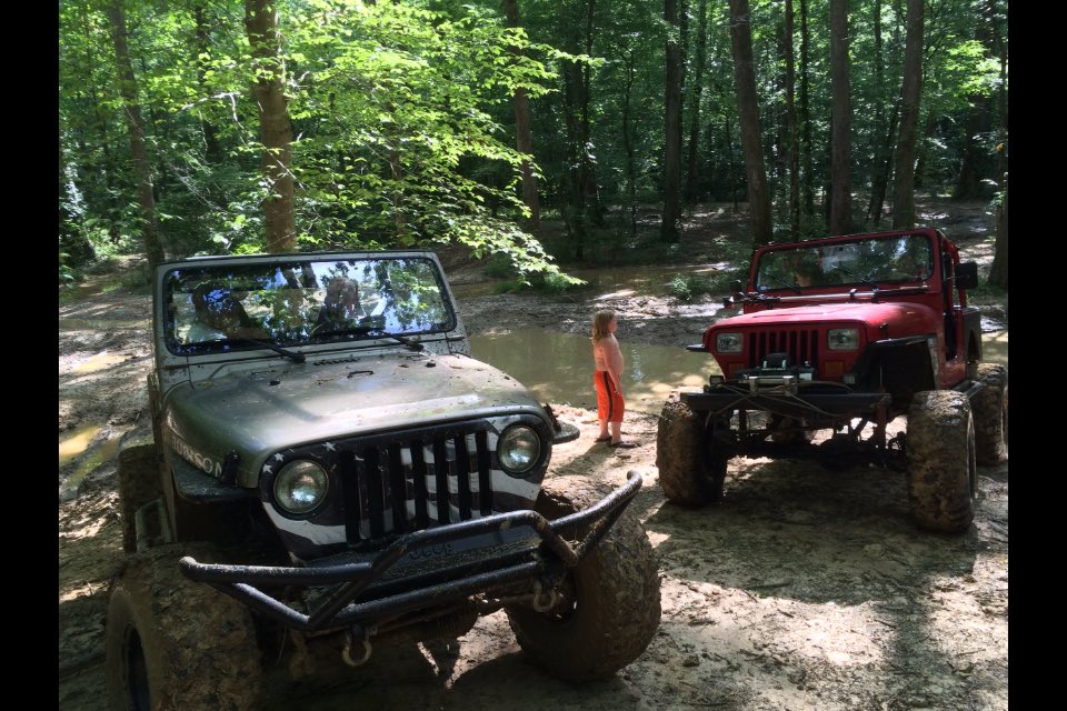 Hoosierdaddw's tweet photo. @NSJC1 @THEJeepMafia @JeepPornx #OffRoad https://t.co/Xei1xbcys3