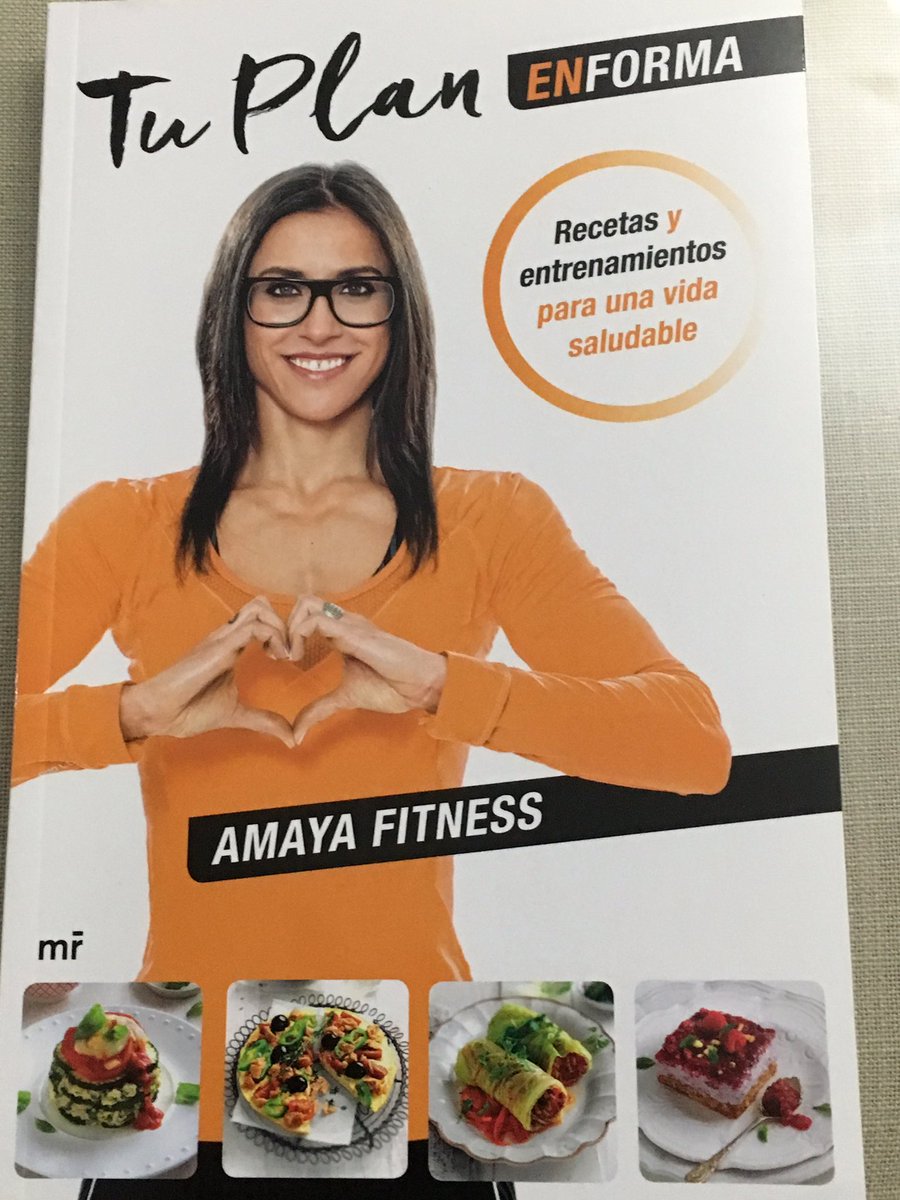 Daxdeando's tweet photo. @Amaya_Fitness yo, por si acaso, ya tengo tu libro 😂😂😂 https://t.co/fKfiPpftf1