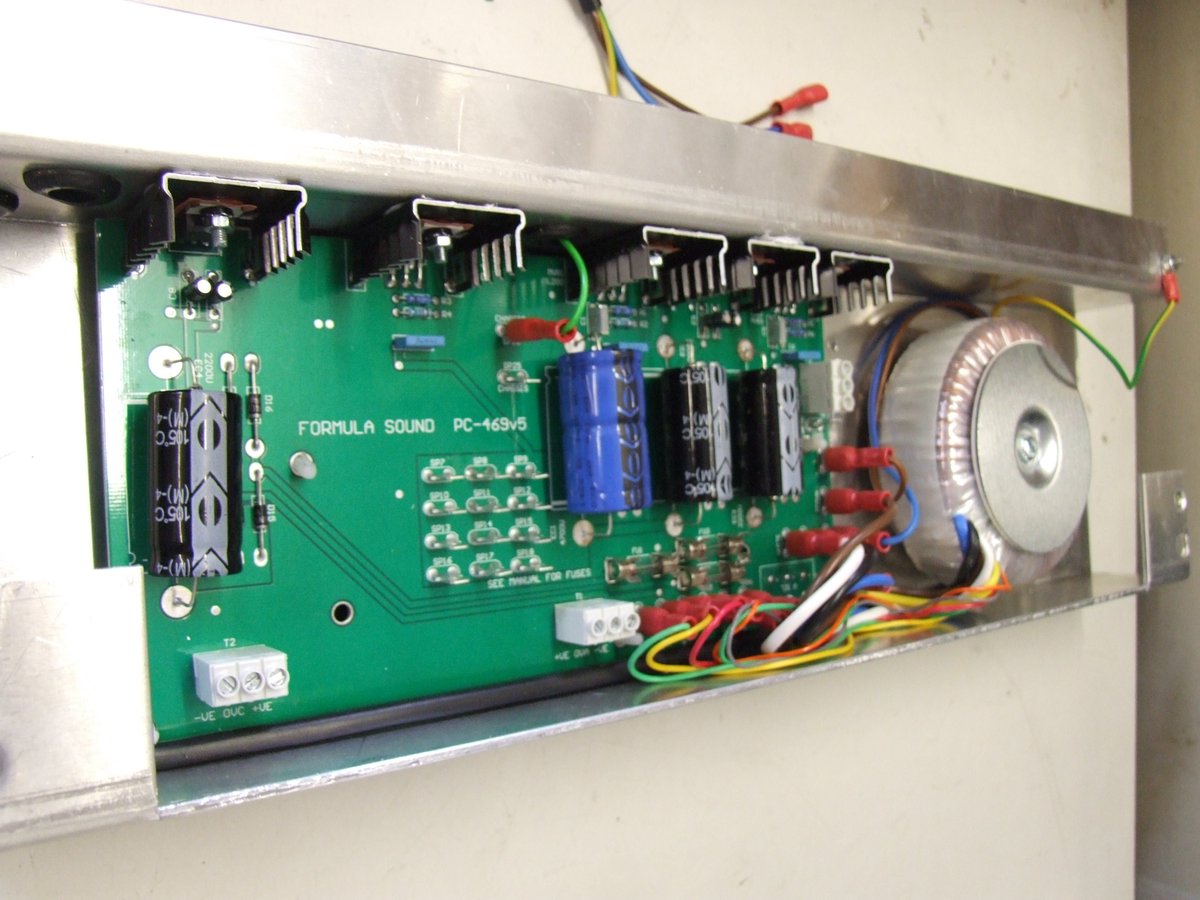 Formulasound1's tweet image. FF6.2 ,some pics of inside, last pic psu, big, solid, reliable. Later version will have a separate psu (PM90 style).