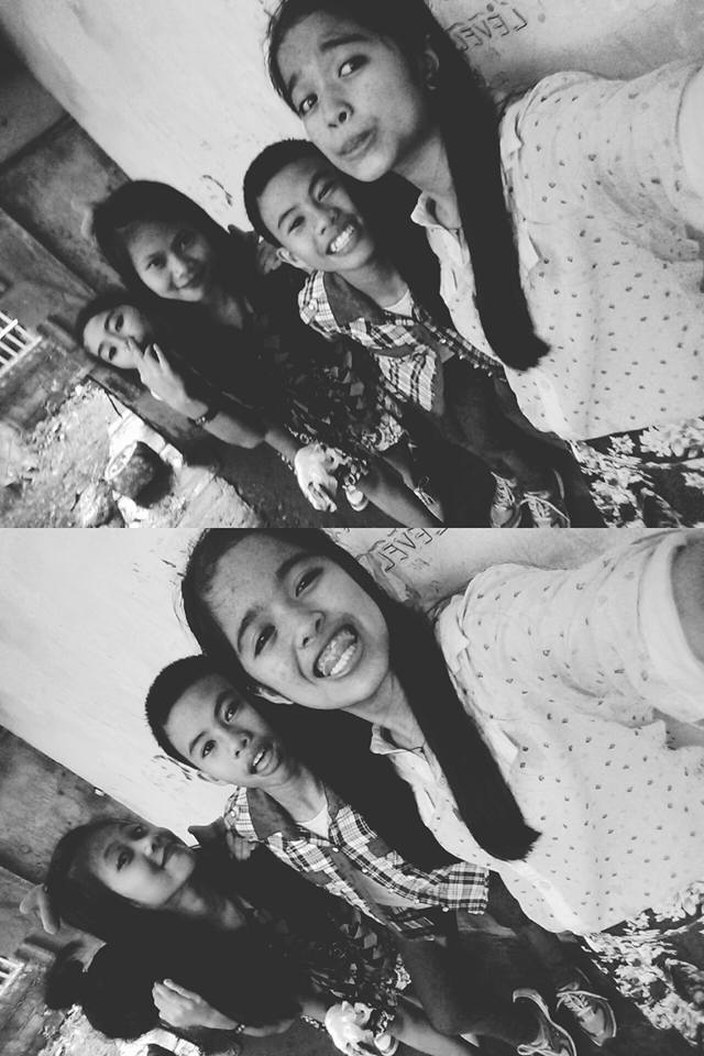 Lyn04G's tweet photo. Acquaintance Party sa school :-* https://t.co/49yv1AcHLo