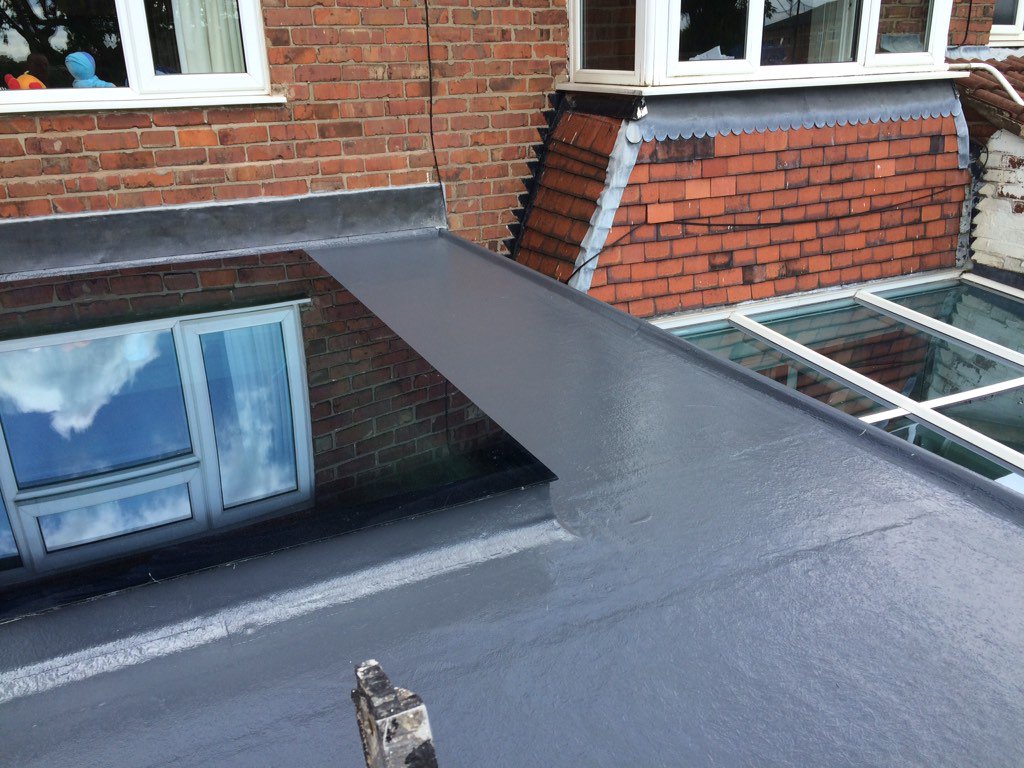 StockportRoofer's tweet photo. https://t.co/axYemK1BUt This is a #Grprepair we did yesterday someone had messed up so we saved the day https://t.co/jMrsbzGKY5