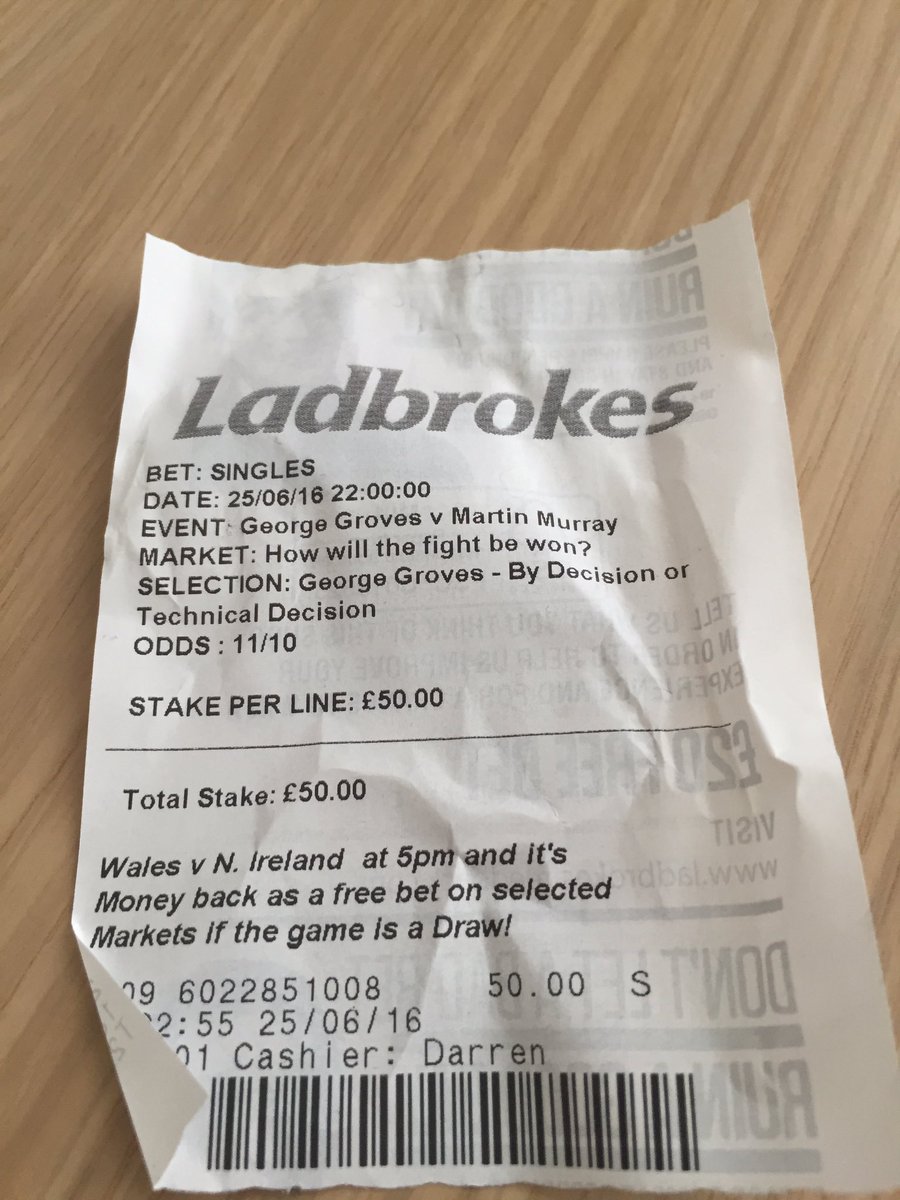 Philloydpt's tweet photo. Easy money, @StGeorgeGroves technically the better boxer and Murray a tight defence! #boxing #GrovesMurray https://t.co/jiY3nB2dAj