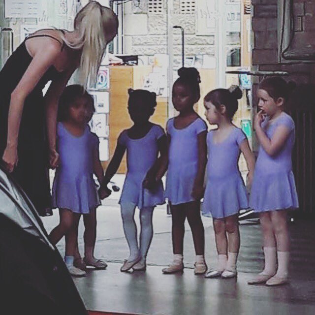 LittleLdnBallet's tweet photo. Waiting at the side of the stage for their first performance. 3 years old and ready to conquer the world #llballet https://t.co/tr4OoDLoxU