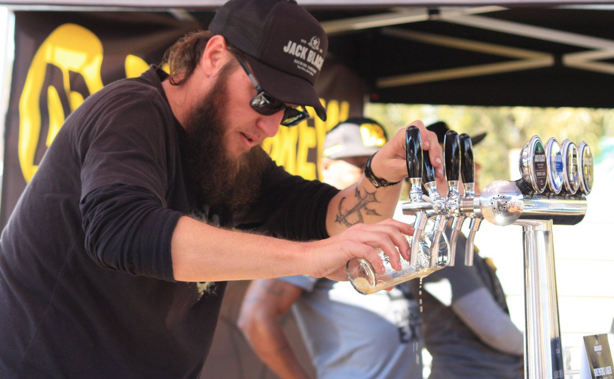 solsticefestsa's tweet photo. And the crowd kept going for more @JackBlackBeer! Thank you for joining us at Solstice Festival. https://t.co/WvYGNcLySy