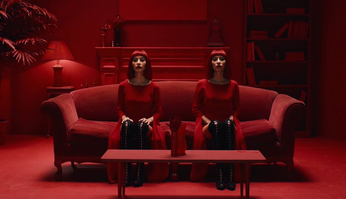 TheVeronicas's tweet photo. It's that elated, euphoric feeling of love at first sight.

#INMYBLOOD VIDEO OUT NOW: https://t.co/Nlte3o3I3P https://t.co/ZrdNYfkx1i