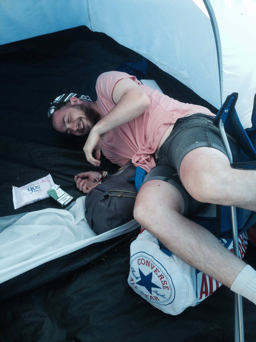 matthuxtable90's tweet photo. @SundayBrunchC4 Ryan eating a glow stick and Billy stuck in the chair at T in the park 2014 https://t.co/0V0z2zYXF9
