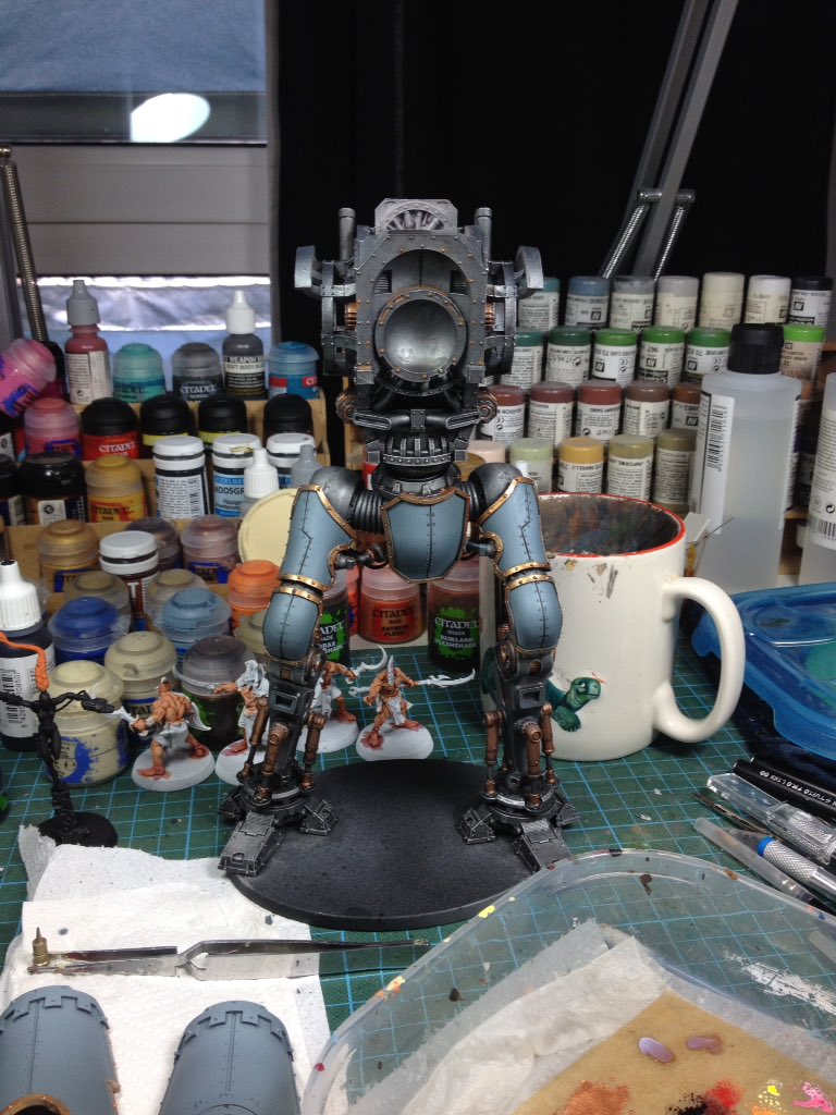 ReaktorMinis's tweet photo. After lots of googling, I went for a blue-ish paint scheme. Contrasts nicely with the golden rims. #atrapos https://t.co/OxmKanYPqY