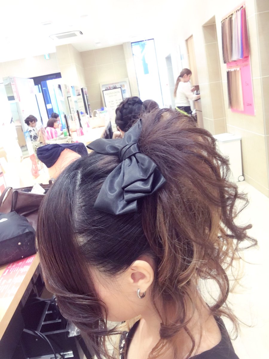 yanjie129's tweet photo. 今日のヘアスタイル✨🐾

あとで #missjunebride のコンテスト出演します😊 https://t.co/q6b8cYqUhK