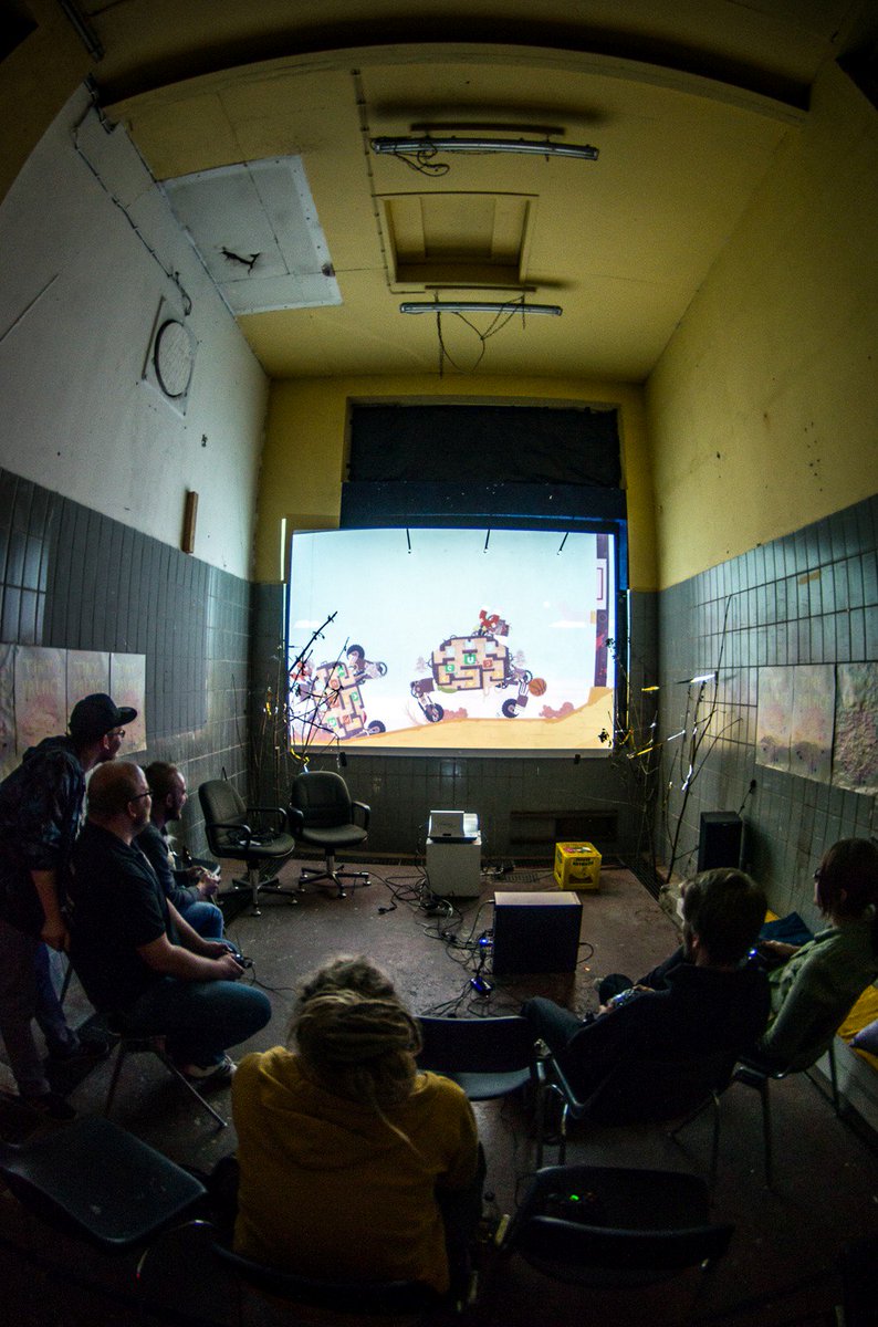 tinypalace tweet media