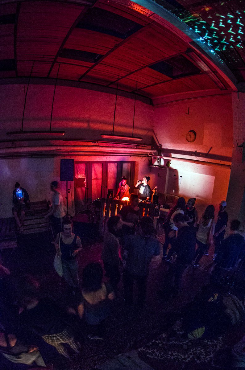 tinypalace tweet media