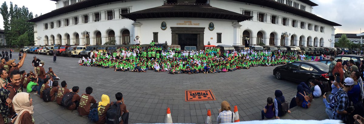 Jabar Berbagi <a href="/pikiran_rakyat/">Pikiran Rakyat</a> <a href="/rumahamalsalman/">RomaDona</a> <a href="/wardahbeauty/">Wardah Beauty Official</a> <a href="/bankbjbsyariah/">bank bjb syariah</a> <a href="/se_bdg/">se_bdg</a> <a href="/infobdg/">BANDUNG ᮘᮔ᮪ᮓᮥᮀ</a> <a href="/pesona_jabar/">Pesona Jawa Barat</a> #jabar