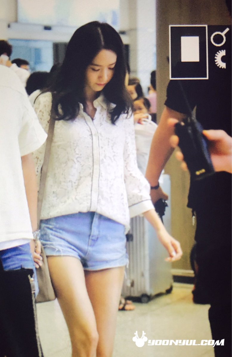 [PIC][26-06-2016]YoonA trở về Hàn Quốc vào chiều nay Cl3qBubVAAEzXwM