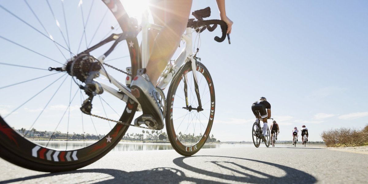 HuffPost's tweet photo. Cyclists shouldn't have to risk their lives just to use the road ⏩ by @kabbeyl https://t.co/4LqJJRXnVw https://t.co/d42hiKaUBy