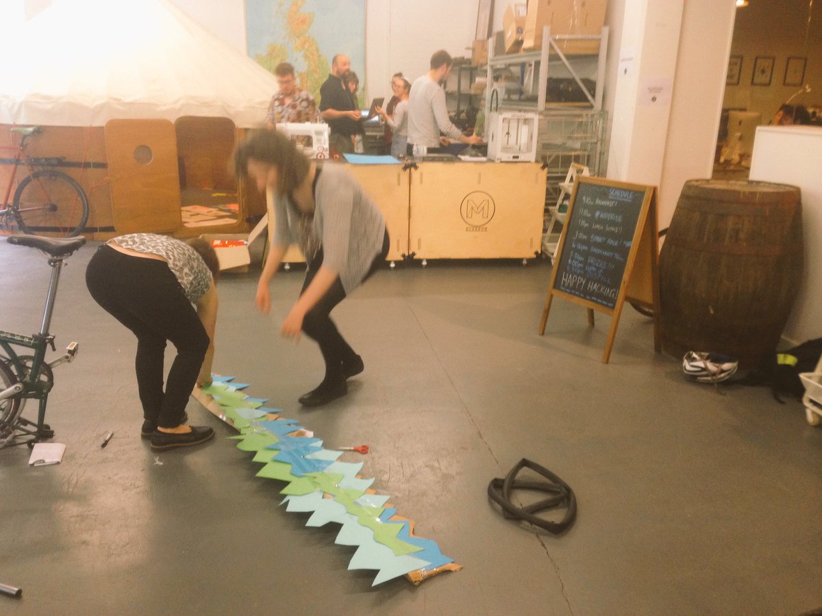 cyclehackgla's tweet photo. Getting ready for #cyclehackgla #wideride ! https://t.co/UyuXnUtRv5