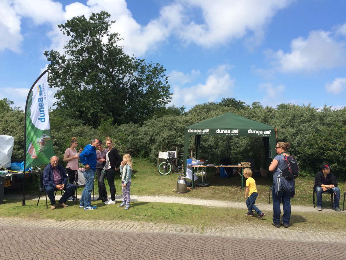 Gezellig druk in #Kikkervalleien #Meijendel. Nog tot 15.00 uur open. Daarna volgend jaar pas weer.