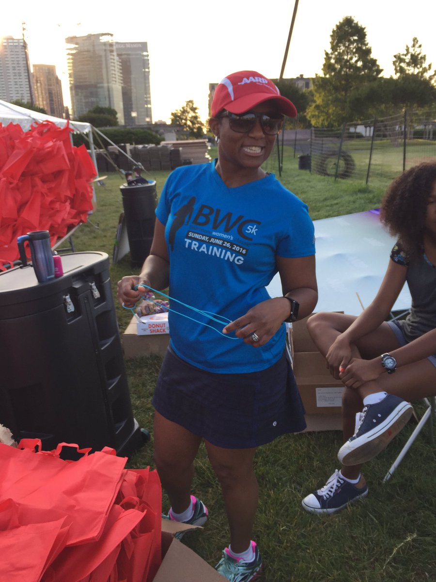 GMDpost's tweet photo. Thanks COACH @D_firstNoel “@TammyBres: @AloHank_ #RunBWC #GoAARPDivas https://t.co/MOCtF7wX6I”