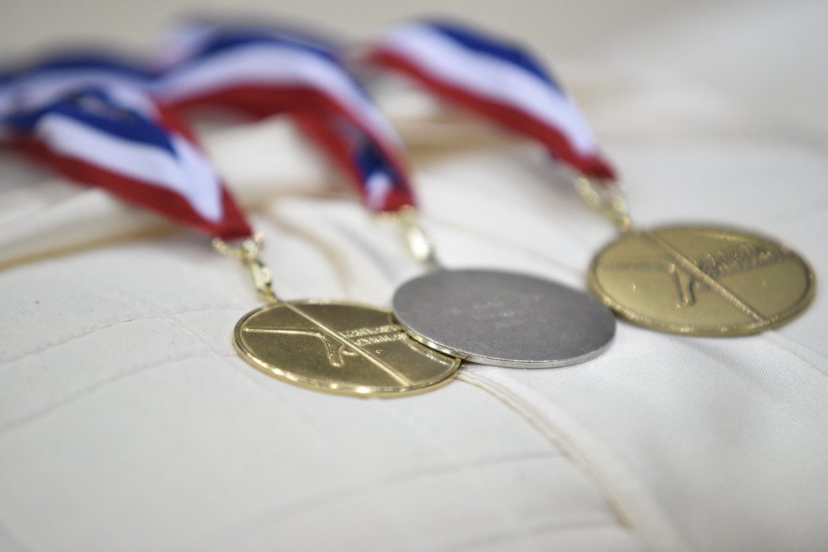 Eindstand: Bart Deurloo, 15.200 pt. op het rek. Sanne Wevers, 15.650 pt. op de balk. #FG2016