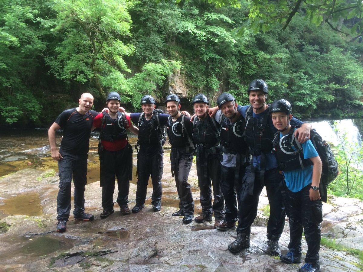 MatthewCropp's tweet photo. Wet kit is the sign of a great weekend #breconfamilycourse @BGSurvival @YompScott @GrimleyDamian https://t.co/KgrHErMo8M