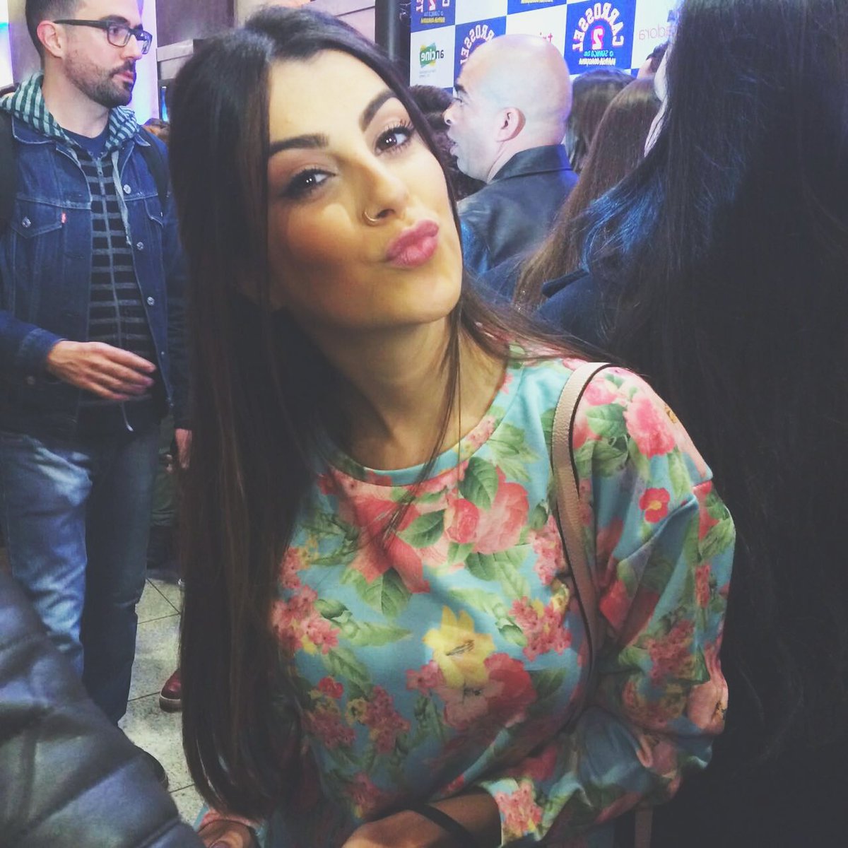 editsnah's tweet image. Toda linda ontem pra ver a pré - estréia do filme carrossel 2!! @nahcardoso