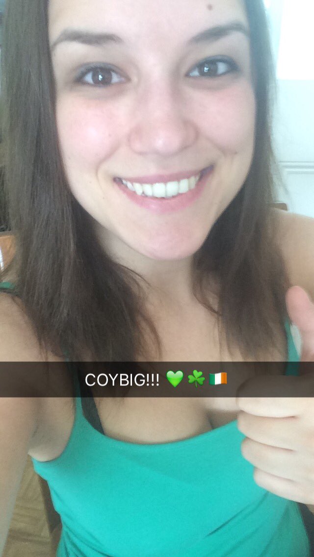 Cristina_Ryan_'s tweet photo. COYBIG!!!!! 🇮🇪💚☘ #COYBIG #euros #irevsfr #football #irishteam ##COYBIG https://t.co/DqCpXM7NCw