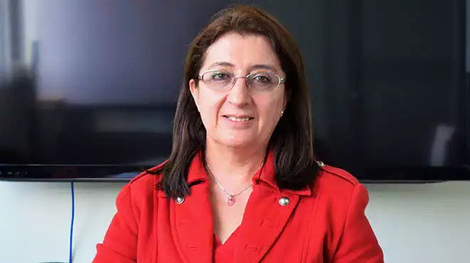 <a href="/AlvearSusana/">Susana Alvear Durán</a> en @redaccionmedEC - <a href="/FACULTADDMEDICI/">FAC DE MEDICINA PUCE</a>  @NoticiasPUCE abre convocatoria para especializaciones médicas