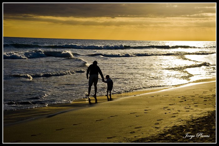GeorgePlanas's tweet photo. Tarde en la playa. https://t.co/kqEdIwXE7f