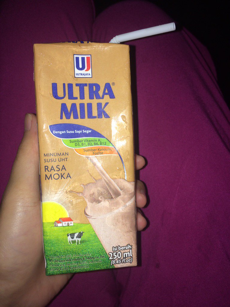 Nitip sama adek cowok minta beliin indomilk rasa pisang, dibeliinnya ultramilk rasa moka