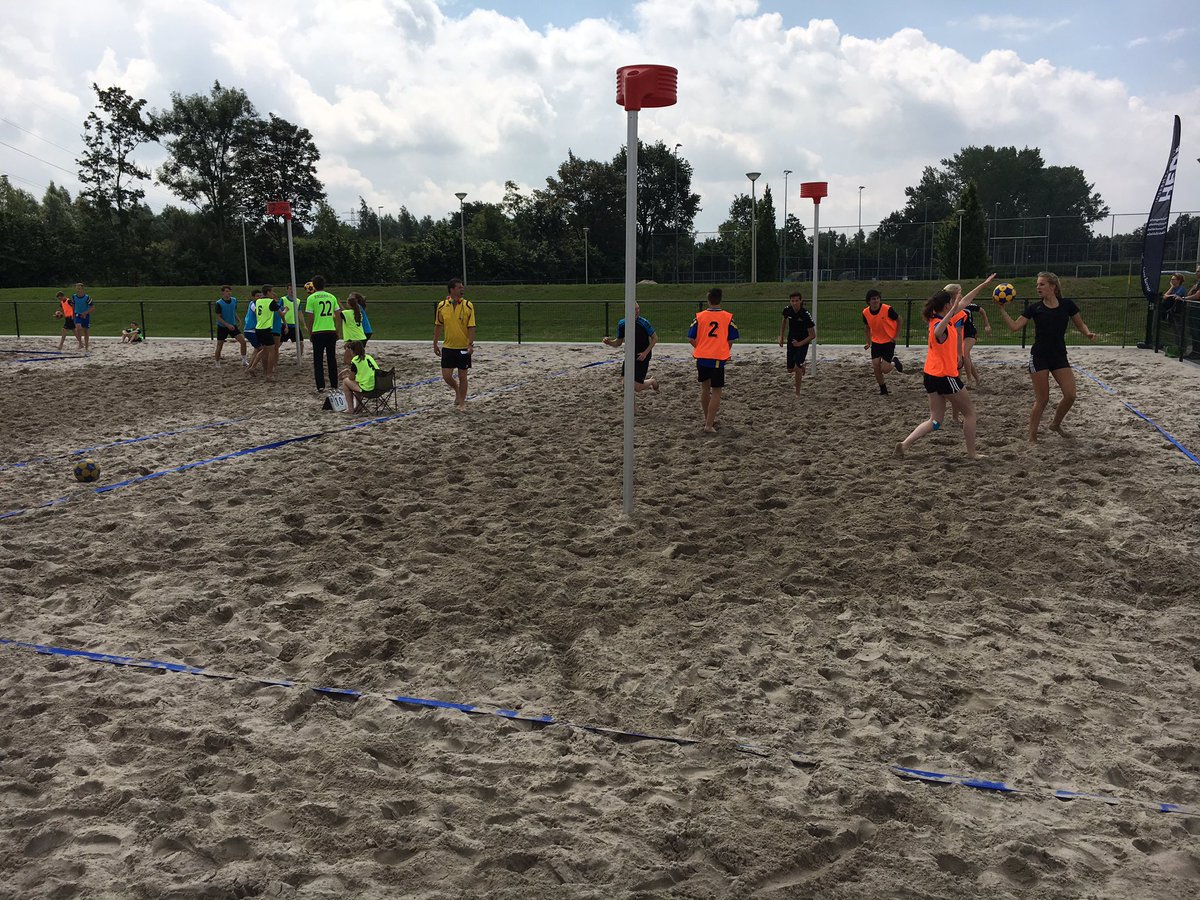 BosGerwin's tweet photo. #beachkorfbaloost https://t.co/FCoNvfgATm