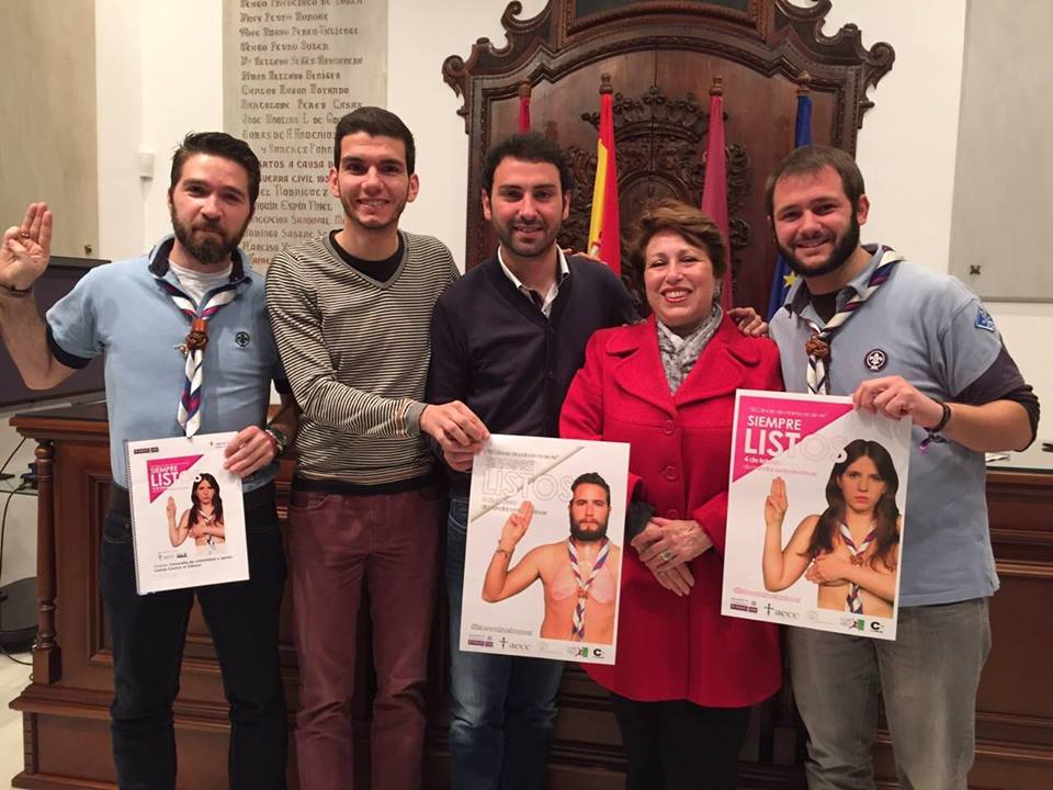 Perriwy's tweet photo. Prueba de que compartimos los premios #ELIO Lorca para #MateoRuiz padre scout y @aeccLorca https://t.co/YEH5tx0fv8 https://t.co/Z2xjNvmXOc